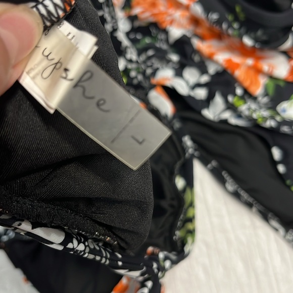 CUPSHE Bikini two piece bathing suit tummy control floral large women’s NWOT - Picture 6 of 6